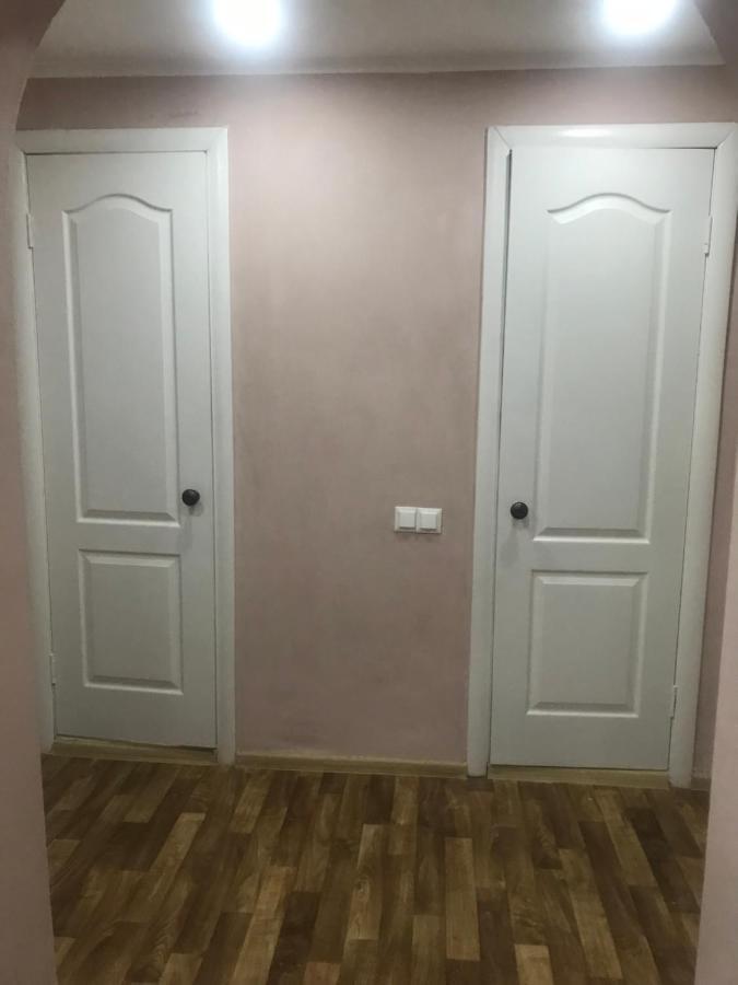 Ararat-Borschagovskaya Hostel Kiev Exterior foto